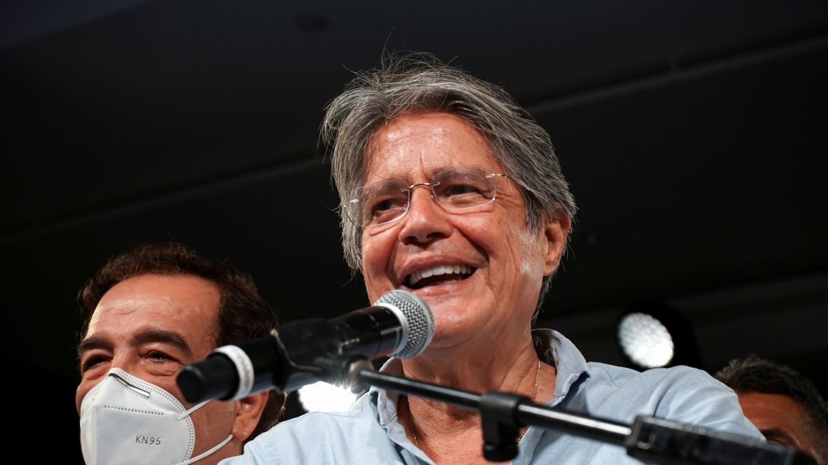 Ekvádorské prezidentské volby vyhrál pravicový ekonom Guillermo Lasso